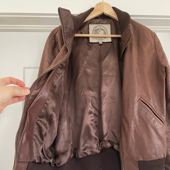 Genuine leather jacket - Picture 2 of 9